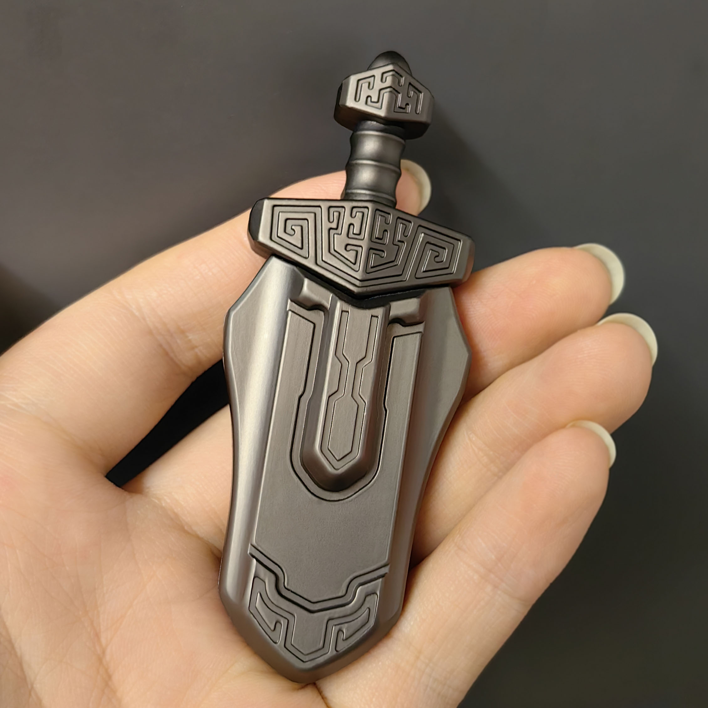 EDC Sword Decompression Toys F - Fidget Spinner Bearing recension och pris